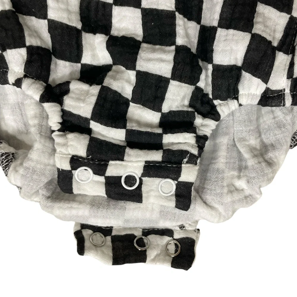 So’Dorable Checkered 3pc. Set Romper Hat Sunglasses NWT (V)